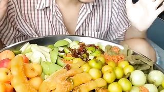 Asmr makanan pedas asam