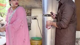Bevi Tu Sach Bole Rahi Haiy Ki Duonun Kaam Hagaiy