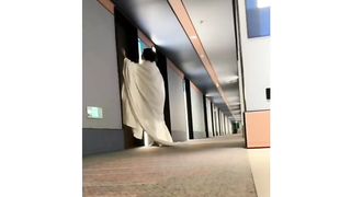 Prank Friends in Hotel