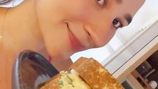 pão com ovos recheados