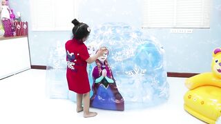 Suri Pretend Play w- Disney Frozen Princess Elsa 2