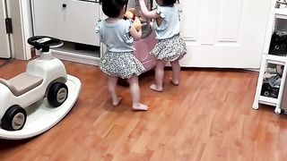Baby girls | baby girls entertainment| playing baby girl 2