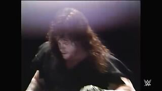 The Undertaker vs. Bret Hart: Jan. 31, 1992