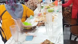 Meja hidang