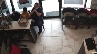 Weird robbery attempt