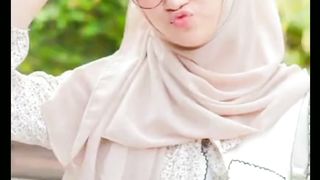 Hijab cantik 2
