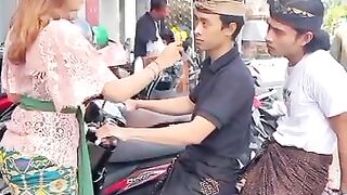 Pertanyaan lucu