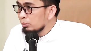 Kita tidak bisa membalas jasa orangtua - UAH