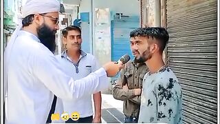 یے ھمارے ٹک ٹاکر ہے جو اپنے دین سے بےخبر ہے