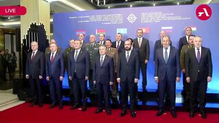 Лавров укотре показав, який він невихований хам