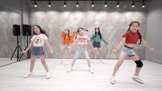 Baby Shark (Trap Remix) dance choreography