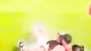 A funny video,,don't laugh????????