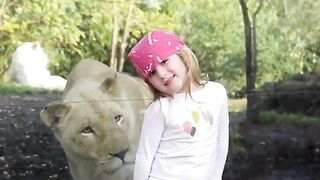 Little girl facing the lion-what happens??