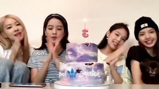 blackpink being a mess and funny on v-live try not to laugh