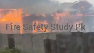 Fire incident today in kashmir.#fireincident #today