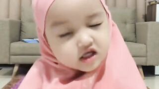 Onon kasihan sama ibu ......kasihan ya Bu ( ╹▽╹ ) ?????