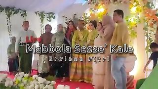 Mabbola_sesse_kale__Erviana_Fitri__Live_Cover_Version(240p).