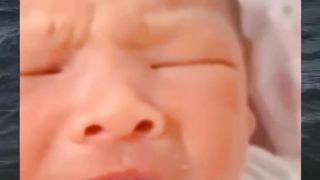 cute baby ???? I'm laughing
