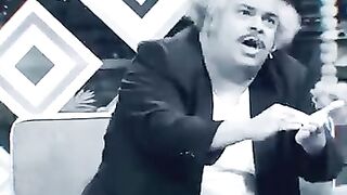Emotional moment of Kapil Sharma show must watch video and Below the  to promote my new channel guys