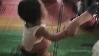 Tingkah lucu anak 1 tahun jogett