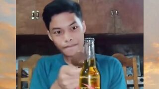 Tutor membuka tutup botol dngan bnar????????