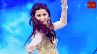 Mahira Khan Best dance performance watch the video and
