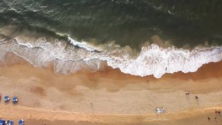 Video sinematik pemandangan pantai