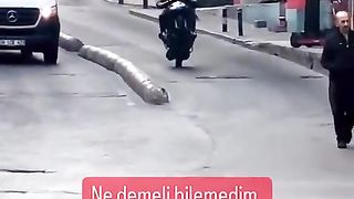 TO BE A PRO ITS NOT A JOKE #motorbike #accident #road #cars #travel #subscribe #follow.