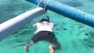 Snorkling pantai pink