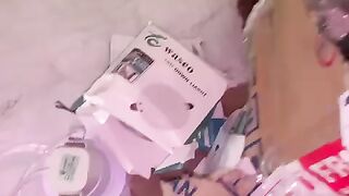 wahai para customer kalo barang anda rusak mohon complain ke market place nya