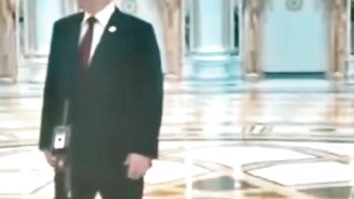 VLADIMIR PUTIN STYLE