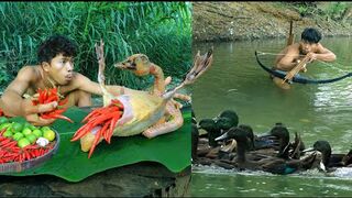 Use the bow to hunt ducks , Lots of ducks in the river