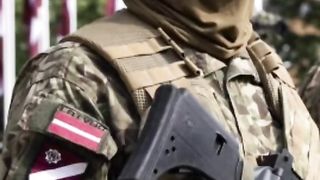 КОЙ ПОДКРЕПИ ВЛИЗАНЕТО НА УКРАИНА  В НАТО