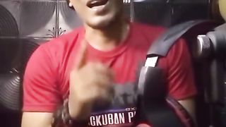 Memantau anak  melalui HP
