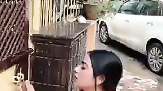 Larki To Bahut Hee Qabil Nikli Kammal Ki
