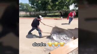 TOTAL IDIOTS AT WORK 7