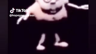 Funny TikToks to watch while you're using the bathroom