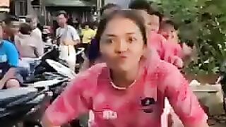 FUNNY,,  DANCING ,, GOOD VIDEO..
