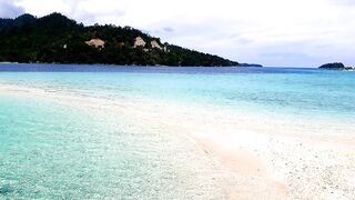 Pulau Taring dengan air yang jernih surga tersembunyi di Sulawesi Tengah