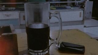 Bersantai sambil ngopi