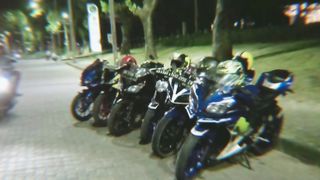 YAMAHA R15