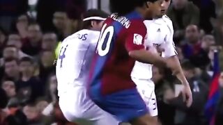 When Ronaldinho destroyed Real Madrid | #ronaldinho #football #fearron