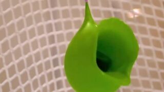 Water ballons being ridiculously satisfying