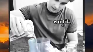 Meme viral tenatang cewe