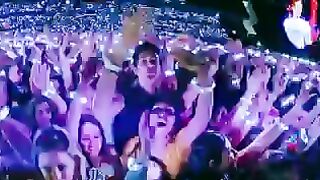 Konser Coldplay yang luar biasa