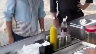 meme costomer