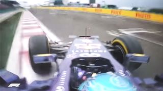 Wtf incroyable race almost died !!!