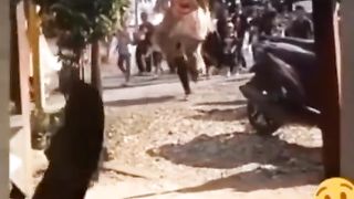 gak ketawa gak normal