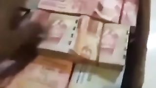 Money 18