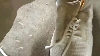 Cuci sepatu simple gak ribet hasil pun cukup memuaskan
